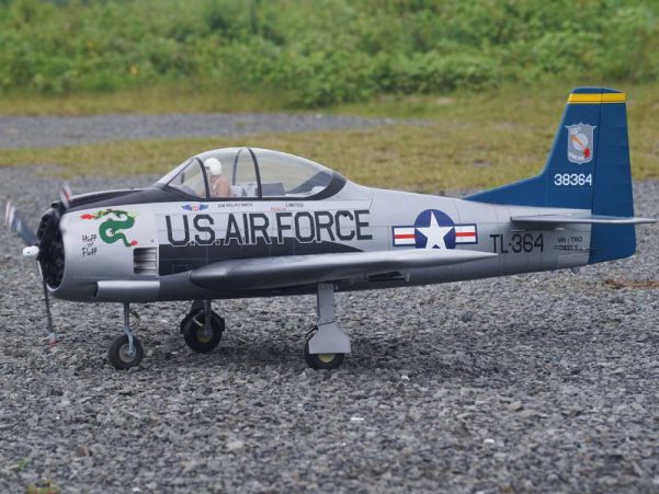 VQ Models T-28 Trojan (silber/blau) / 1770mm